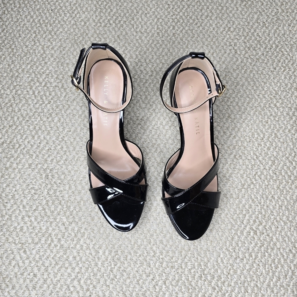 Kelly & Katie Black Patent Sanesa Strappy 4" Heels Size 8